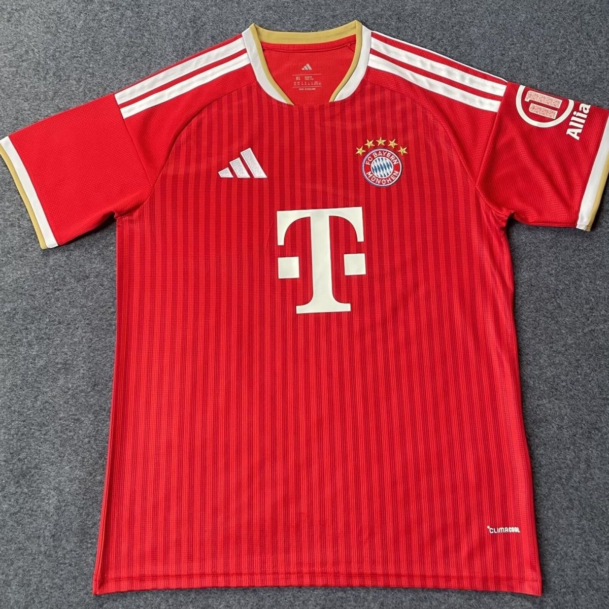 Camiseta de local del Bayern de Múnich temporada 26/27