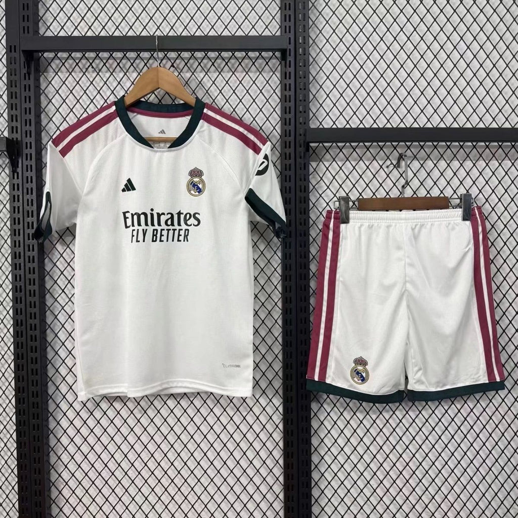 Equipación de local del Real Madrid 26/27